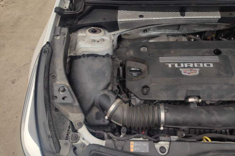 Used Cadillac XT4 2020 Revised Version 28T Two-Wheel Drive Tech Edition Engine Bay Right
