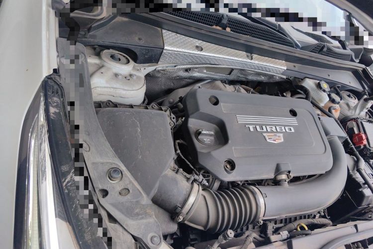 Used Cadillac XT4 2020 28T Two-Wheel Drive Tech Version Engine Bay Right
