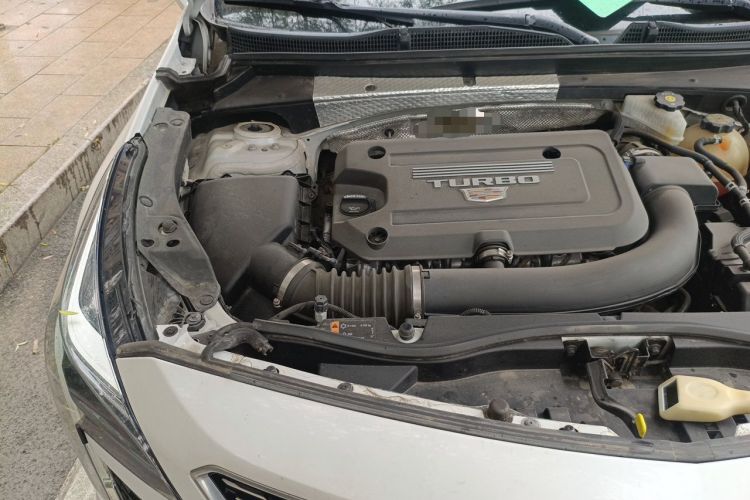 Used Cadillac XT4 2020 Revised Version 28T Two-Wheel Drive Leading Edition Engine Bay Right