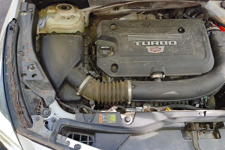 Used Cadillac XT4 2020 28T Two-Wheel Drive Tech Version Engine Bay Right