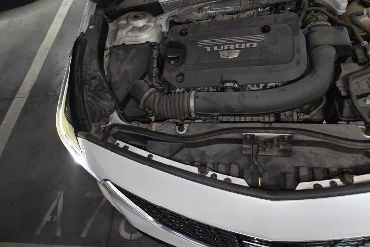 Used Cadillac XT4 2020 28T Two-Wheel-Drive Leading Version Engine Bay Right