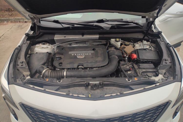 Used Cadillac XT4 2020 Revised Version 28T Two-Wheel Drive Tech Edition Engine Bay