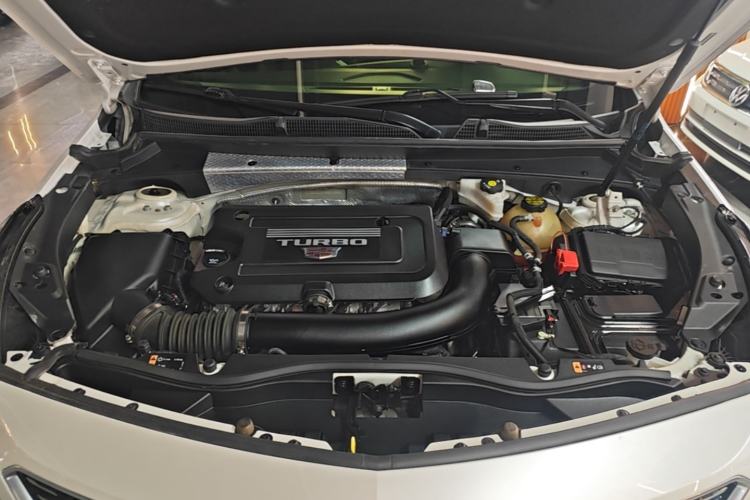 Used Cadillac XT4 2020 Revised Version 28T Two-Wheel Drive Leading Edition Engine Bay