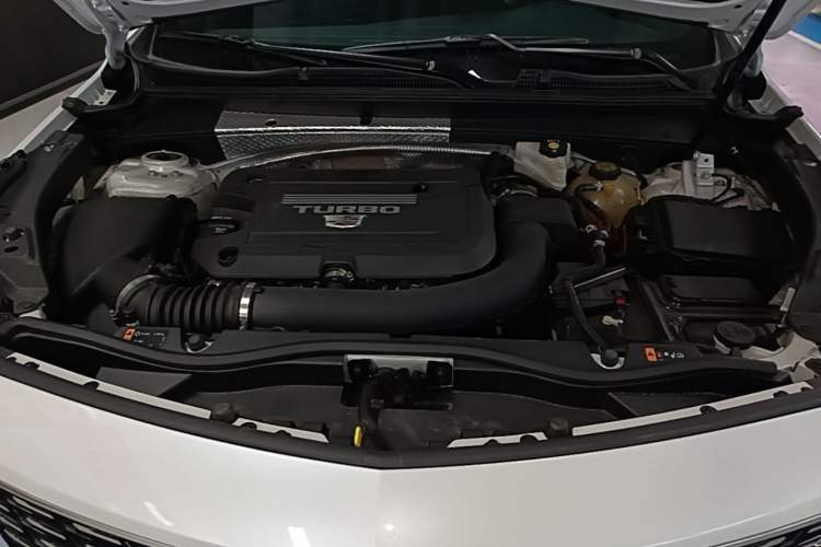 Used Cadillac XT4 2020 Revised Version 28T Two-Wheel Drive Tech Edition Engine Bay