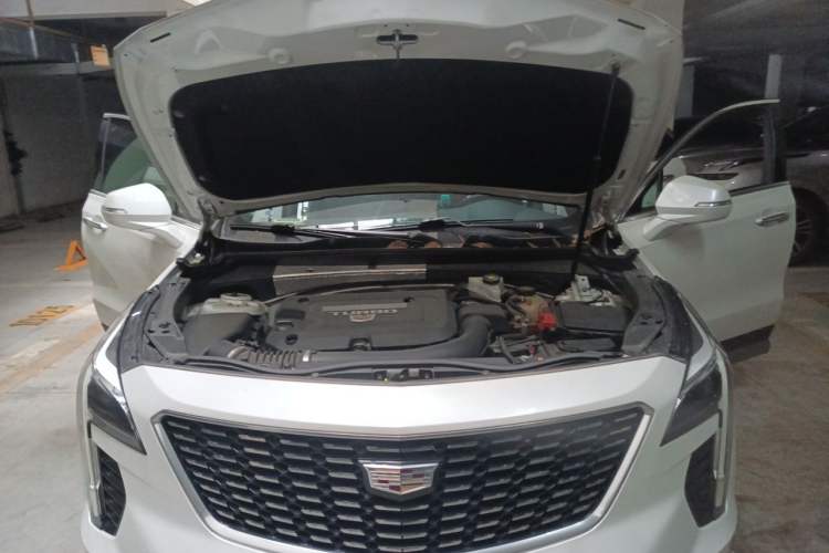 Used Cadillac XT4 2020 Revised Version 28T Two-Wheel Drive Leading Edition Engine Bay