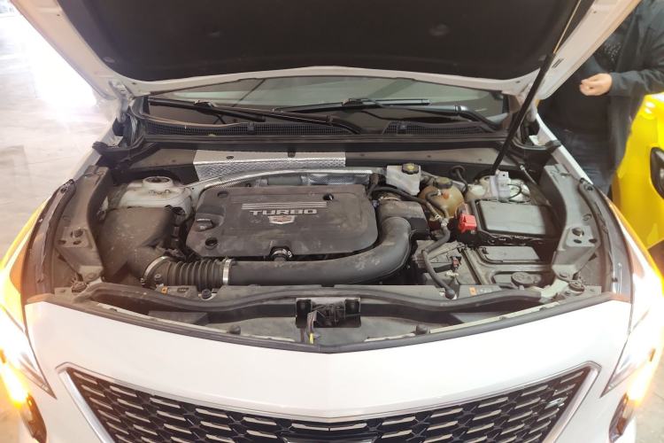 Used Cadillac XT4 2020 28T Two-Wheel-Drive Leading Version Engine Bay