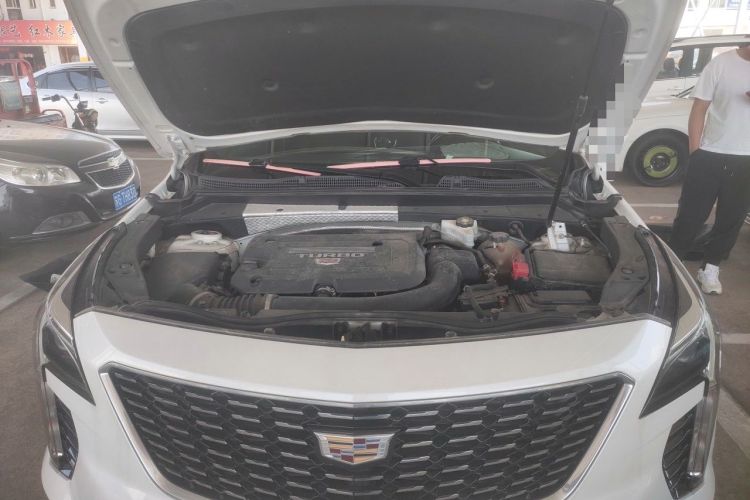 Used Cadillac XT4 2020 28T Two-Wheel Drive Tech Version Engine Bay