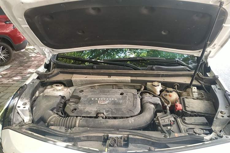 Used Cadillac XT4 2020 Revised Version 28T Two-Wheel Drive Luxury Edition Engine Bay