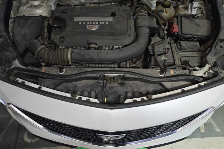 Used Cadillac XT4 2020 28T Two-Wheel-Drive Leading Version Engine Bay