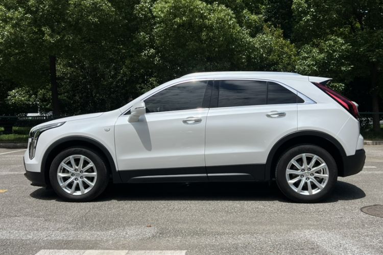 Used Cadillac XT4 2020 Revised Version 28T Two-Wheel Drive Tech Edition Exterior 3