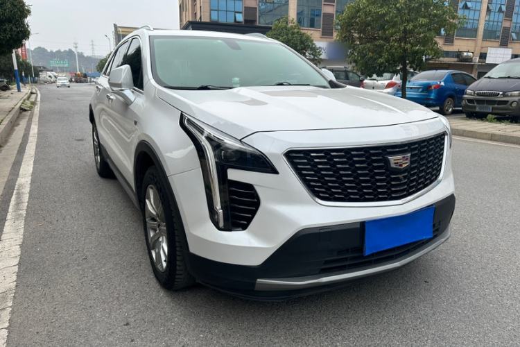 Used Cadillac XT4 2020 Revised Version 28T Two-Wheel Drive Leading Edition Exterior 3