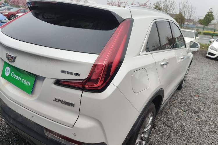 Used Cadillac XT4 2020 28T Two-Wheel-Drive Leading Version Exterior 3