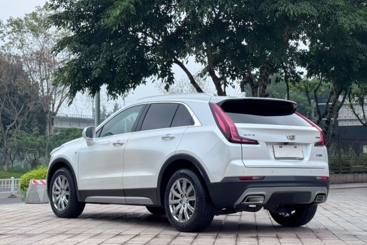 Used Cadillac XT4 2020 28T Two-Wheel-Drive Leading Version Exterior 4