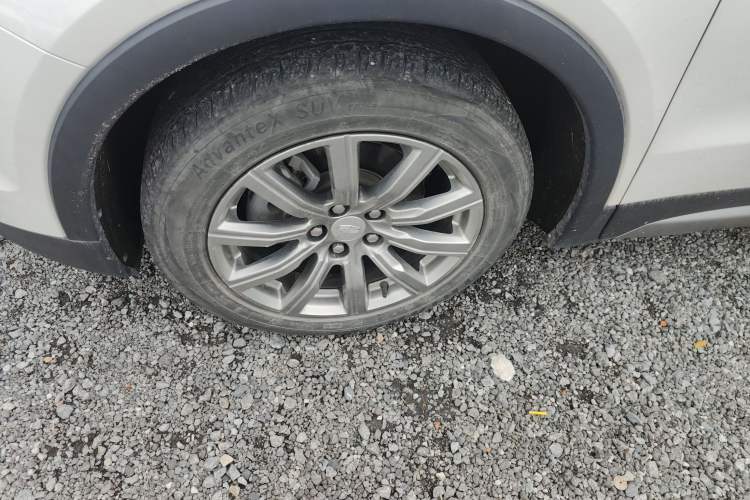 Used Cadillac XT4 2020 28T Two-Wheel-Drive Leading Version Exterior 4