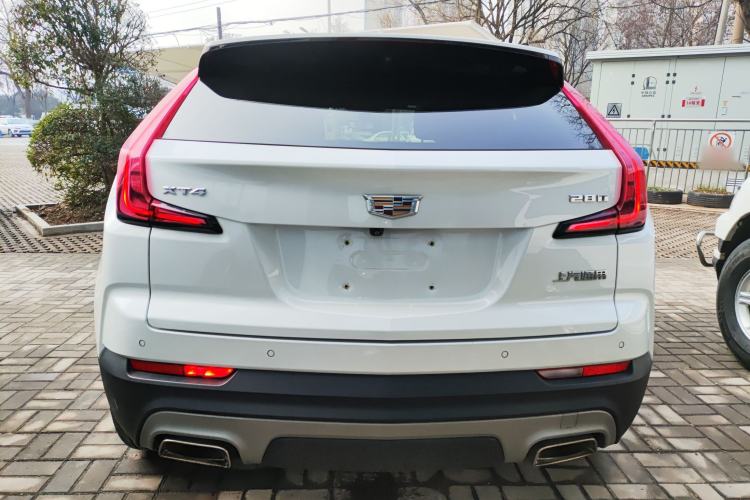 Used Cadillac XT4 2020 28T Two-Wheel-Drive Leading Version Exterior 4