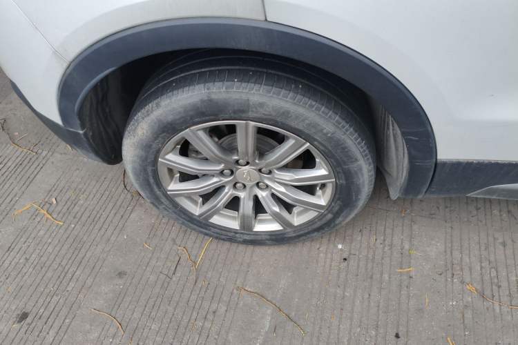 Used Cadillac XT4 2020 28T Two-Wheel-Drive Leading Version Exterior 5