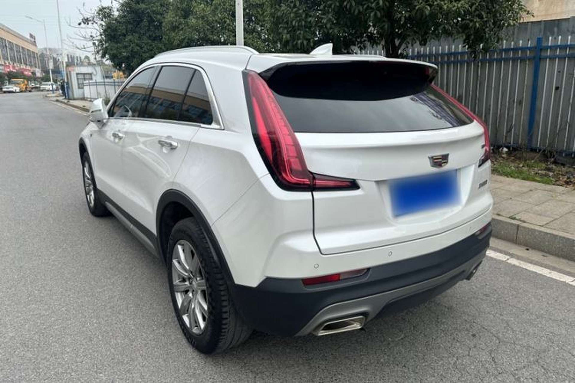 Used Cadillac XT4 2020 Revised Version 28T Two-Wheel Drive Leading Edition Exterior 5