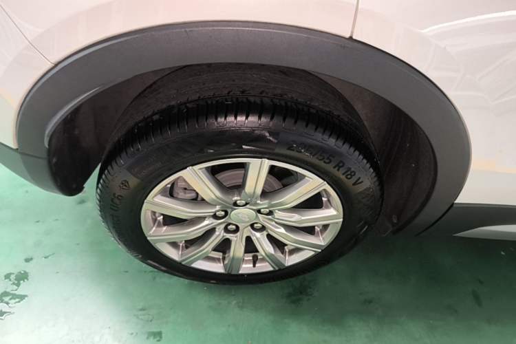 Used Cadillac XT4 2020 Revised Version 28T Two-Wheel Drive Luxury Edition Exterior 5