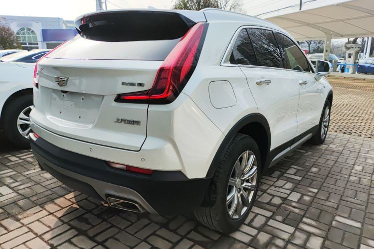 Used Cadillac XT4 2020 28T Two-Wheel-Drive Leading Version Exterior 5