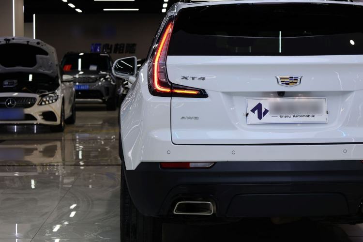 Used Cadillac XT4 2020 28T 4x4 Platinum Sport Edition Exterior 6