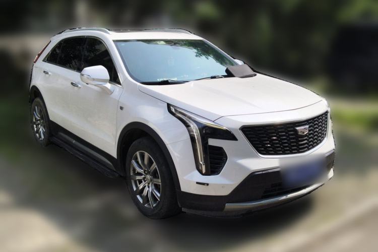 Used Cadillac XT4 2020 28T Two-Wheel-Drive Leading Version Front Right 45 Deg