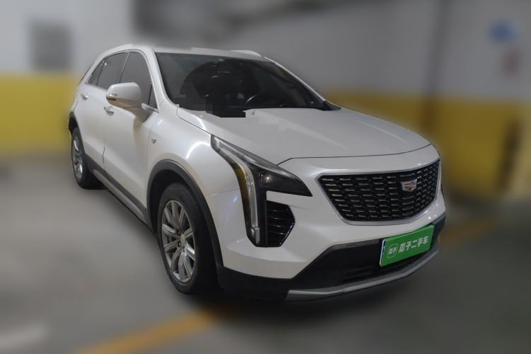 Used Cadillac XT4 2020 Revised Version 28T Two-Wheel Drive Leading Edition Front Right 45 Deg