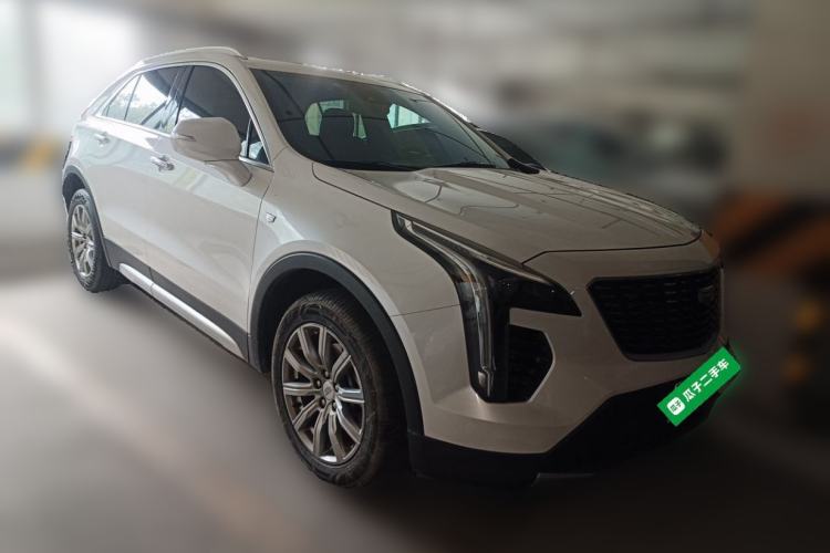 Used Cadillac XT4 2020 28T Four-Wheel Drive Leading Edition Front Right 45 Deg