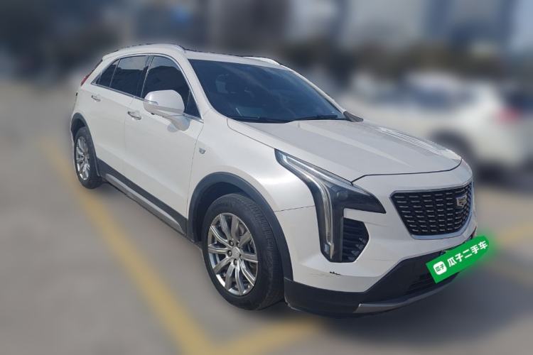 Used Cadillac XT4 2020 Revised Version 28T Two-Wheel Drive Leading Edition Front Right 45 Deg