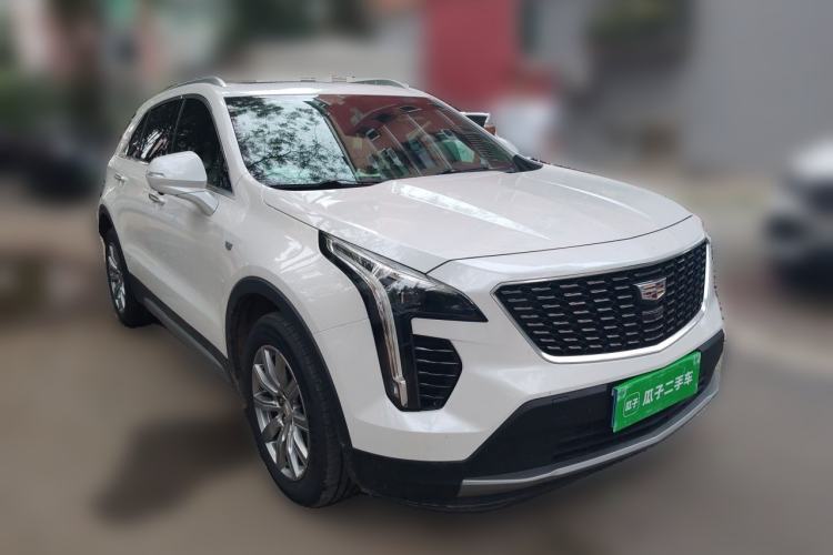 Used Cadillac XT4 2020 Revised Version 28T Two-Wheel Drive Luxury Edition Front Right 45 Deg