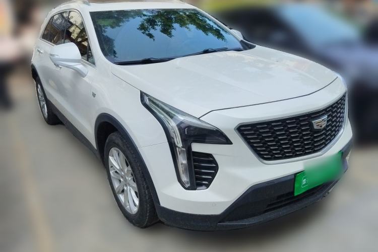 Used Cadillac XT4 2020 28T Two-Wheel Drive Tech Version Front Right 45 Deg
