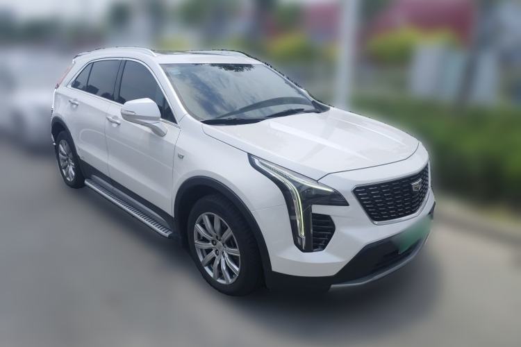 Used Cadillac XT4 2020 28T Two-Wheel-Drive Leading Version Front Right 45 Deg
