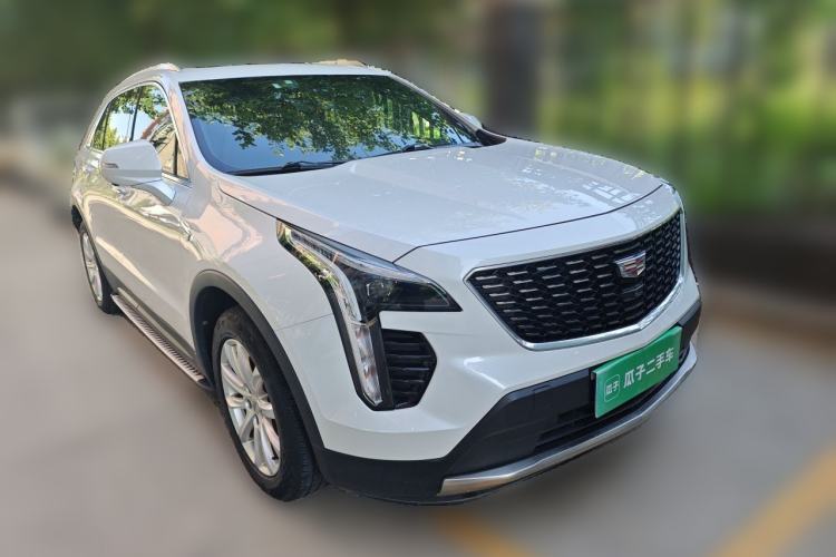 Used Cadillac XT4 2020 Revised Version 28T Two-Wheel Drive Tech Edition Front Right 45 Deg