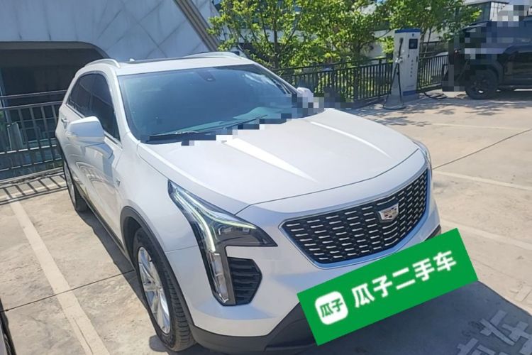 Used Cadillac XT4 2020 Revised Version 28T Two-Wheel Drive Tech Edition Front Right 45 Deg