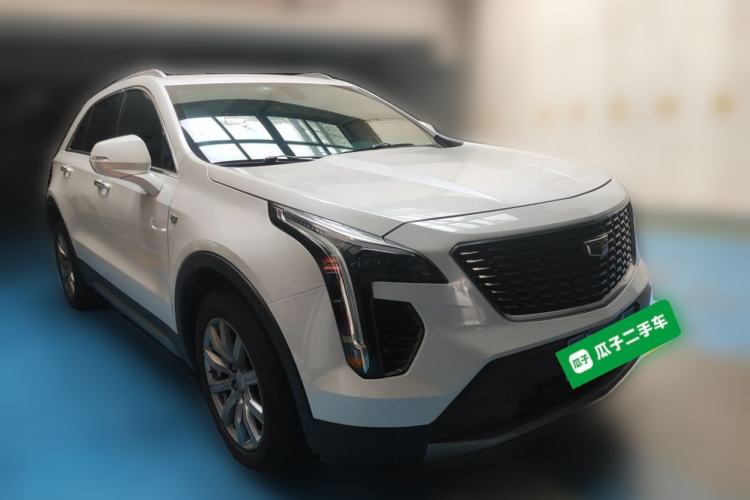 Used Cadillac XT4 2020 28T Two-Wheel-Drive Leading Version Front Right 45 Deg