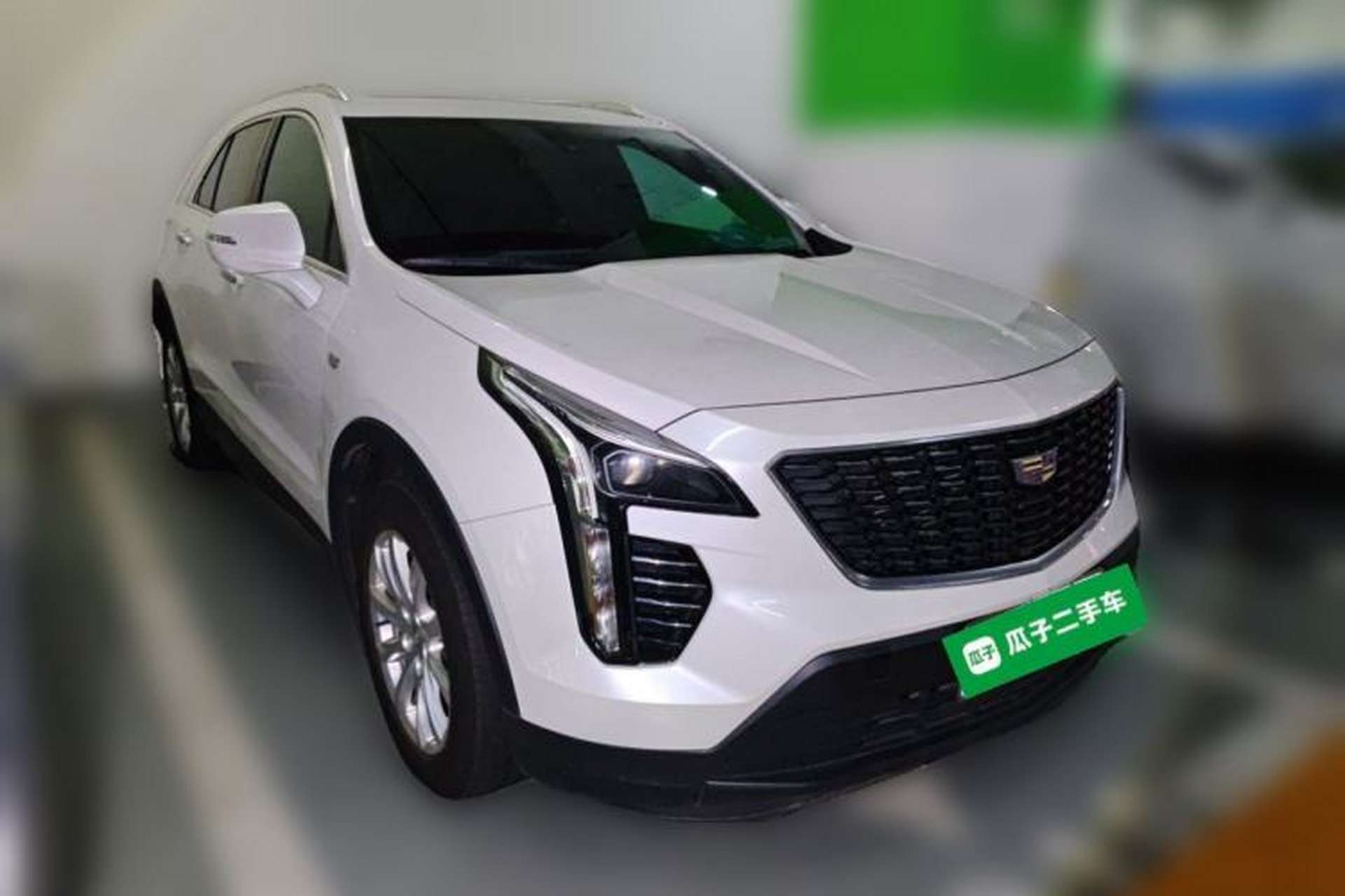 Used Cadillac XT4 2020 Revised Version 28T Two-Wheel Drive Leading Edition Front Right 45 Deg