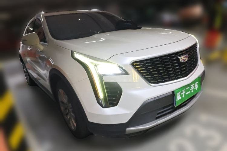 Used Cadillac XT4 2020 28T Two-Wheel-Drive Leading Version Front Right 45 Deg