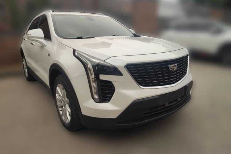 Used Cadillac XT4 2020 Revised Version 28T Two-Wheel Drive Tech Edition Front Right 45 Deg