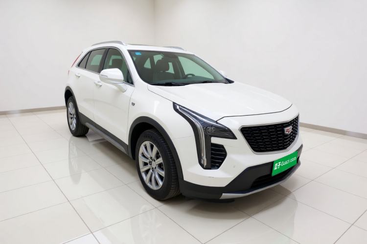 Used Cadillac XT4 2020 28T Two-Wheel-Drive Leading Version Front Right 45 Deg