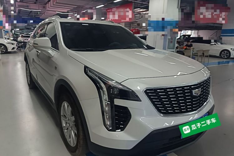 Used Cadillac XT4 2020 Revised Version 28T Two-Wheel Drive Tech Edition Front Right 45 Deg