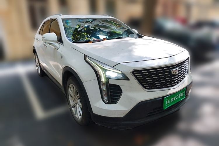 Used Cadillac XT4 2020 28T Two-Wheel Drive Tech Version Front Right 45 Deg