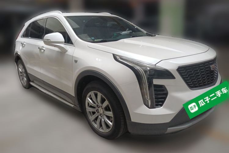 Used Cadillac XT4 2020 Revised Version 28T Two-Wheel Drive Leading Edition Front Right 45 Deg