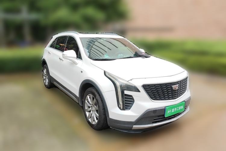 Used Cadillac XT4 2020 Revised Version 28T Two-Wheel Drive Leading Edition Front Right 45 Deg
