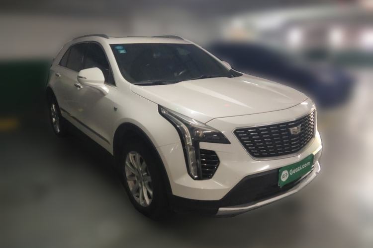 Used Cadillac XT4 2020 Revised Version 28T Two-Wheel Drive Tech Edition Front Right 45 Deg