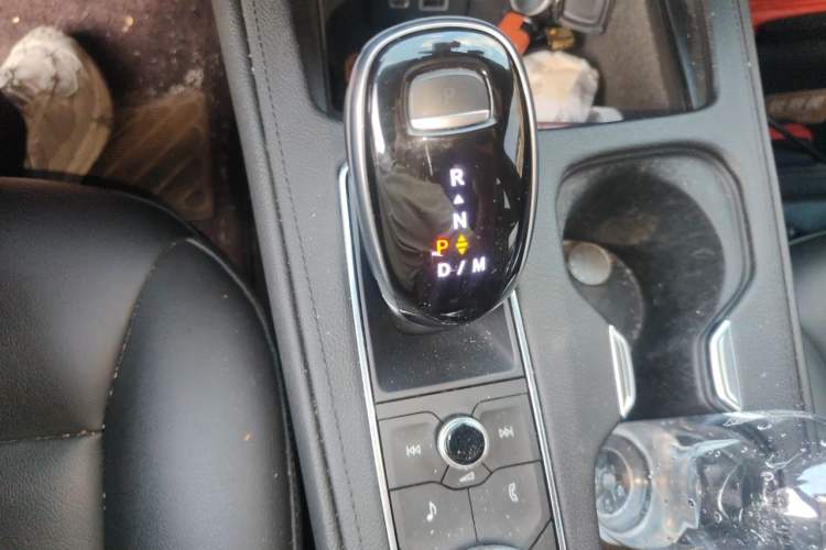 Used Cadillac XT4 2020 Revised Version 28T Two-Wheel Drive Leading Edition Gear Lever
