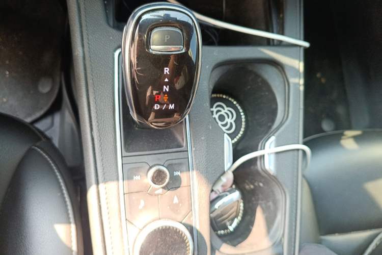 Used Cadillac XT4 2020 28T Two-Wheel-Drive Leading Version Gear Lever