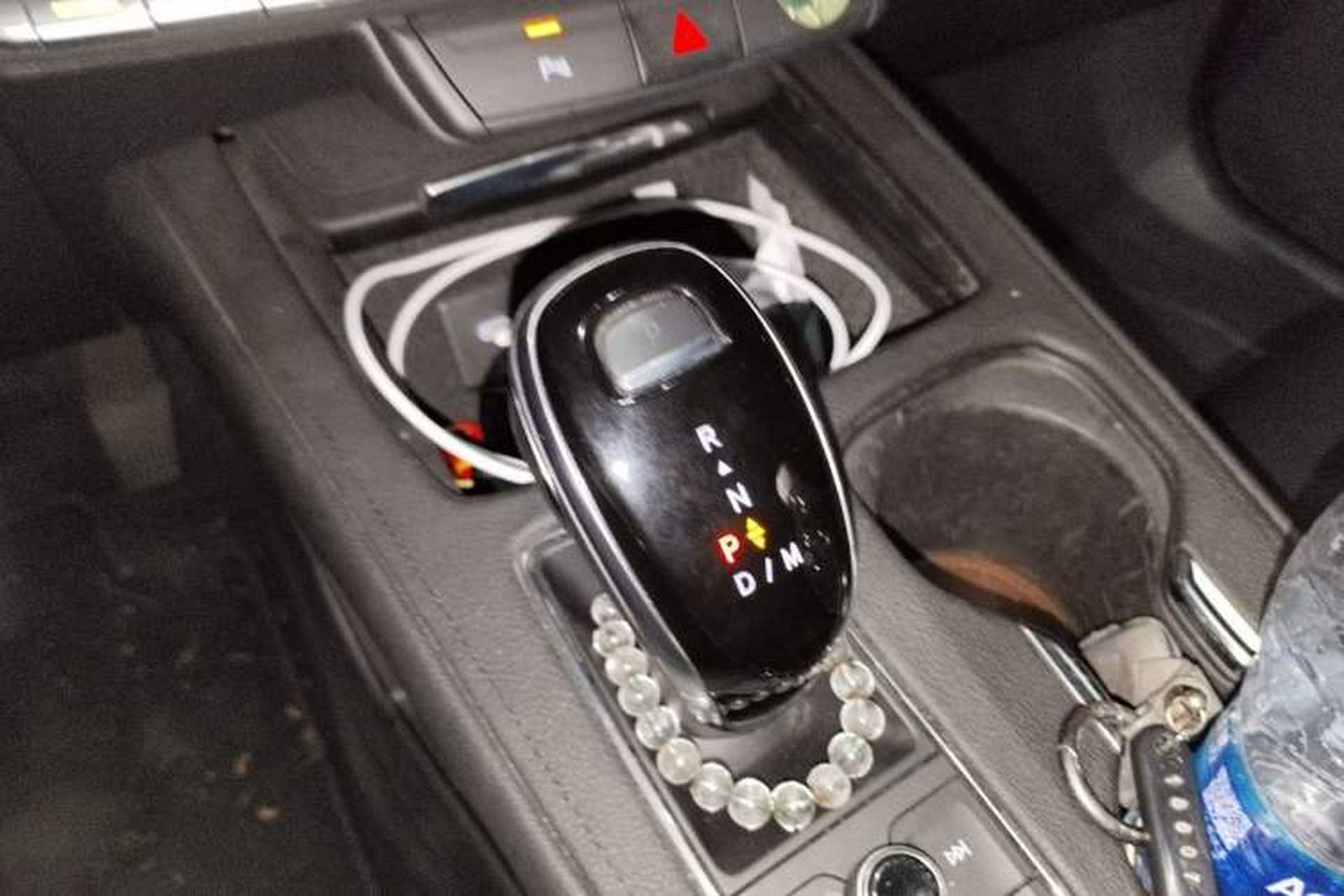 Used Cadillac XT4 2020 Revised Version 28T Two-Wheel Drive Tech Edition Gear Lever