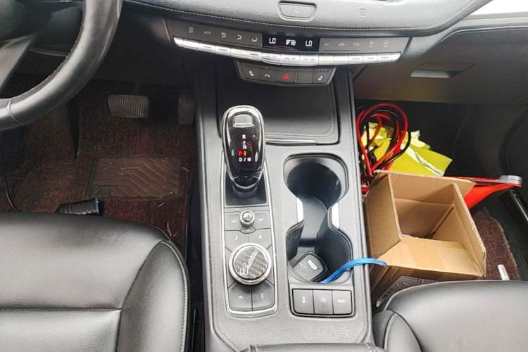 Used Cadillac XT4 2020 28T Two-Wheel-Drive Leading Version Gear Lever