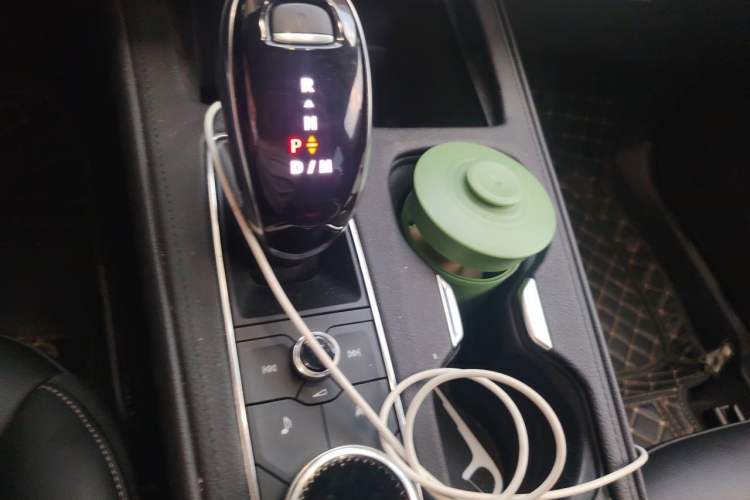 Used Cadillac XT4 2020 Revised Version 28T Two-Wheel Drive Leading Edition Gear Lever