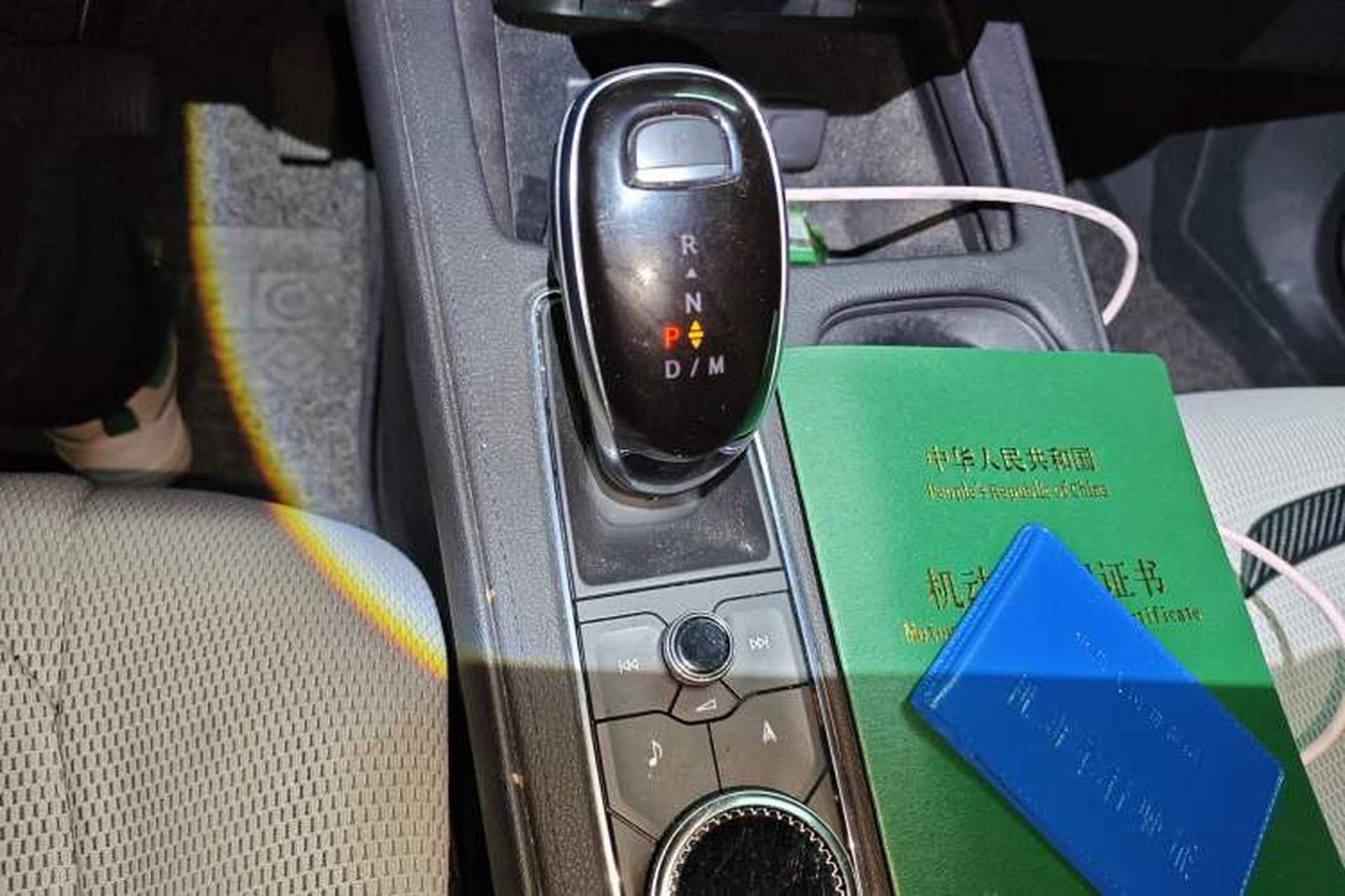Used Cadillac XT4 2020 Revised Version 28T Two-Wheel Drive Luxury Edition Gear Lever