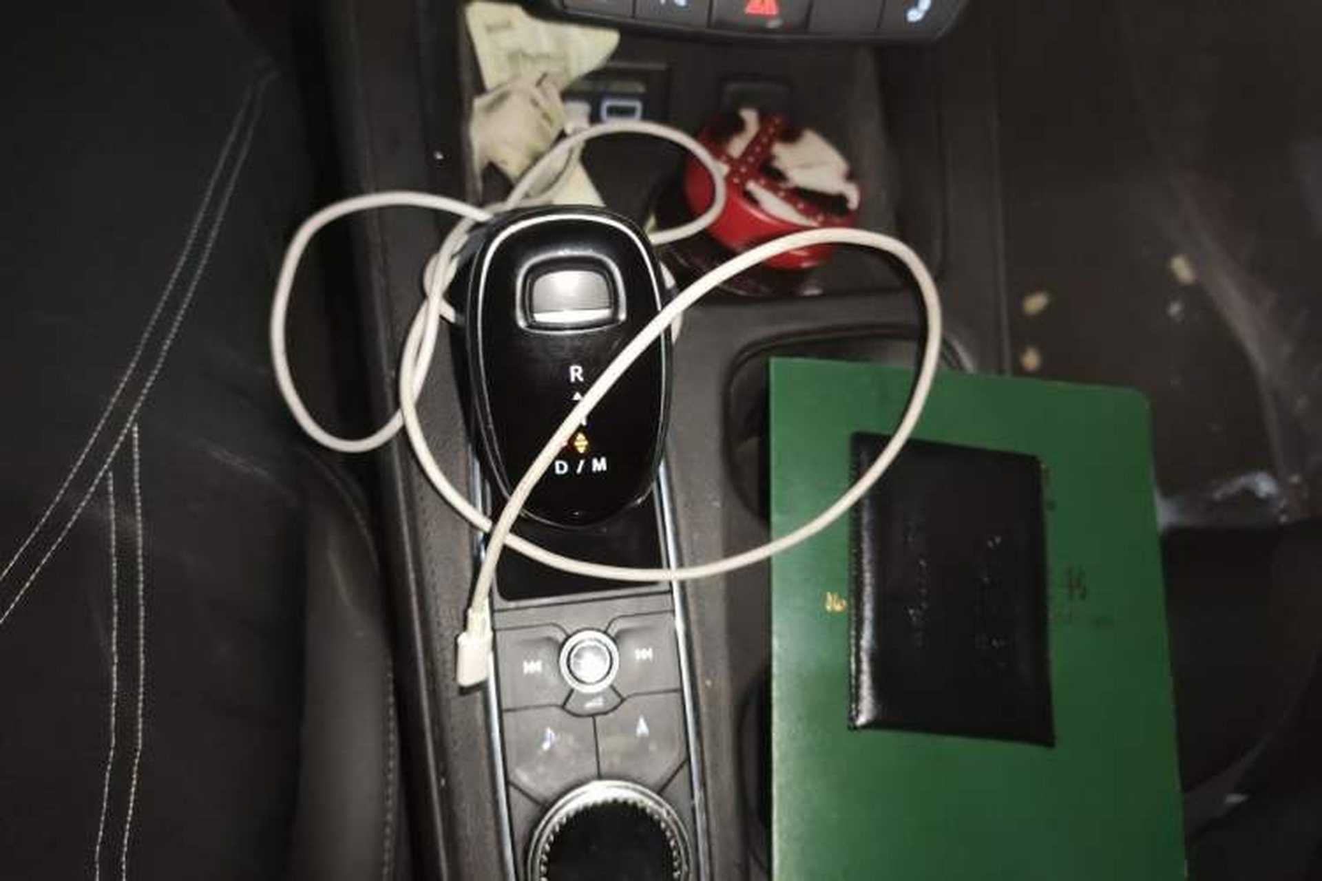 Used Cadillac XT4 2020 28T Two-Wheel-Drive Luxury Version Gear Lever